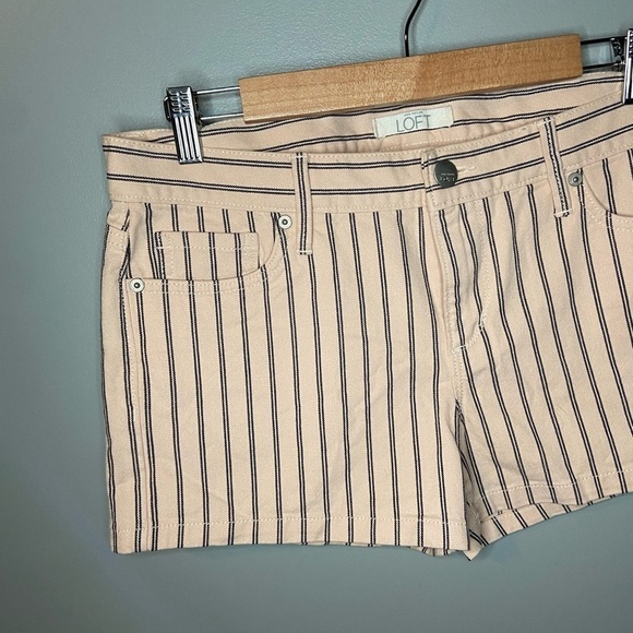 NWT Ann Taylor Loft Blush Pink Stripe Denim Shorts - Picture 4 of 10